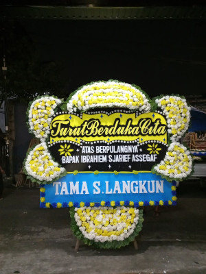 Papan Bunga Duka di Kei Kecil Timur Selatan