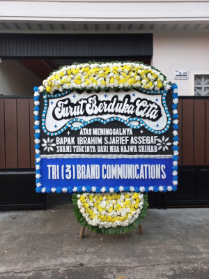 Papan Bunga Duka di Kei Kecil Timur Selatan